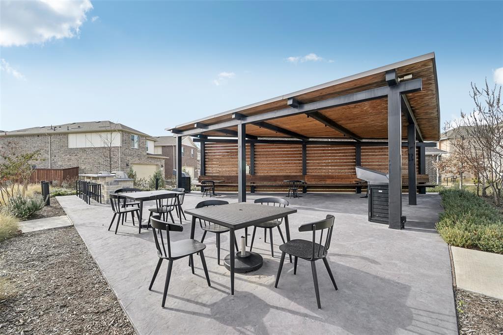 Light Farms - Residential Lease