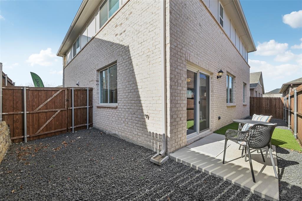 Light Farms - Residential Lease