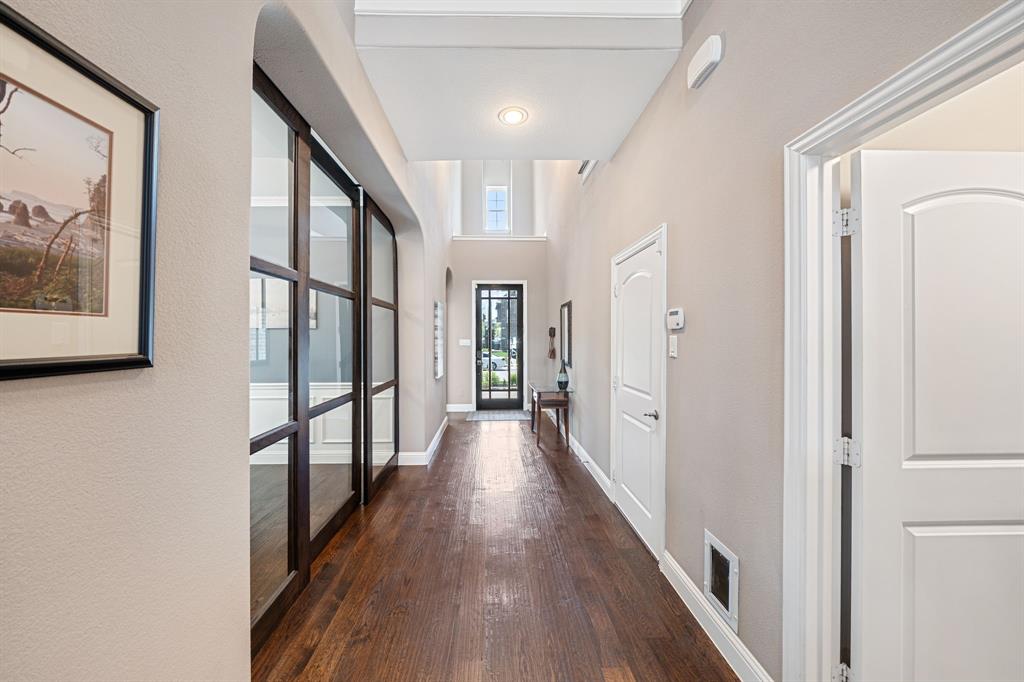 2413 Kingsgate Drive
