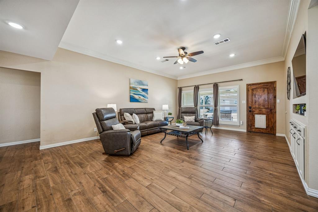 Hickory Hill Country Estates - Residential