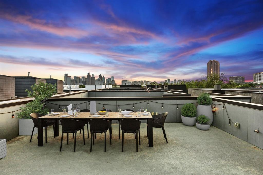 4828 Caxton Court