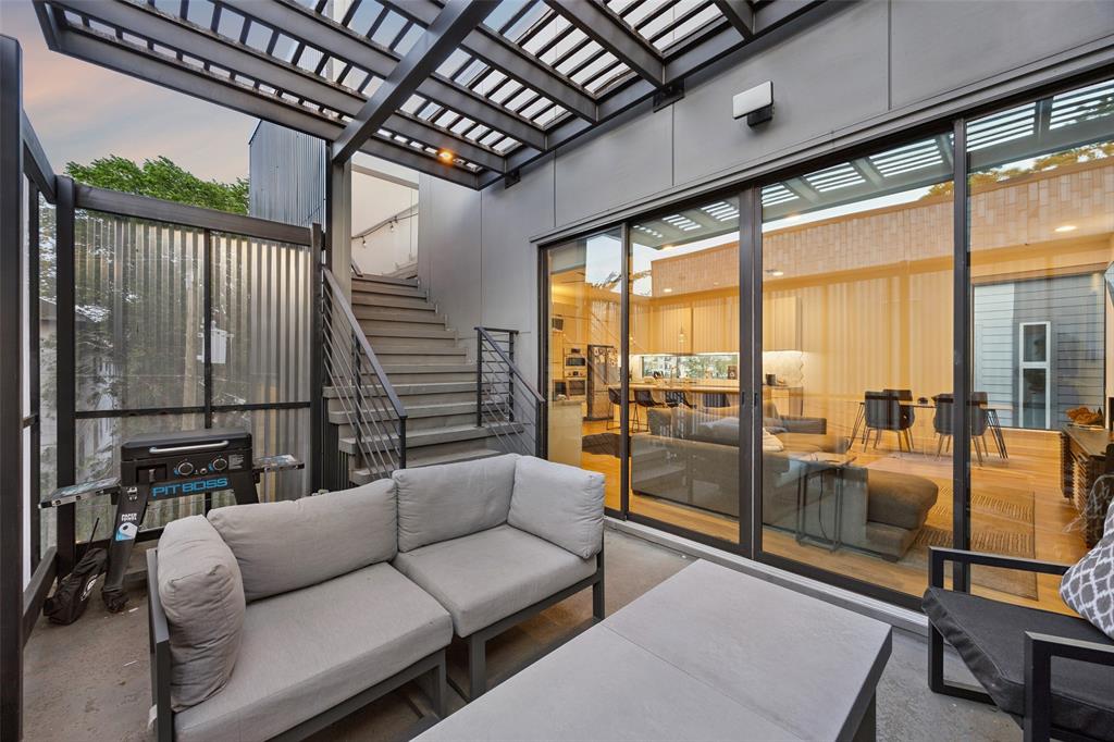 4828 Caxton Court
