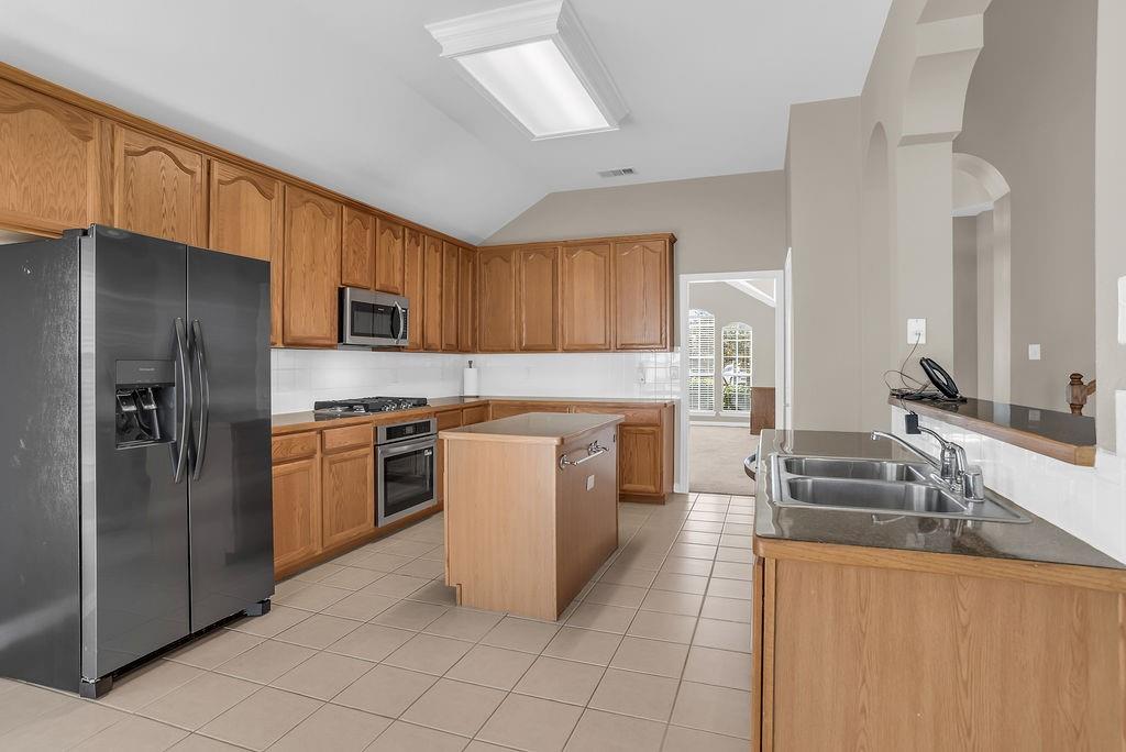 Chapel Hill 02 Ph 01 - Residential Lease