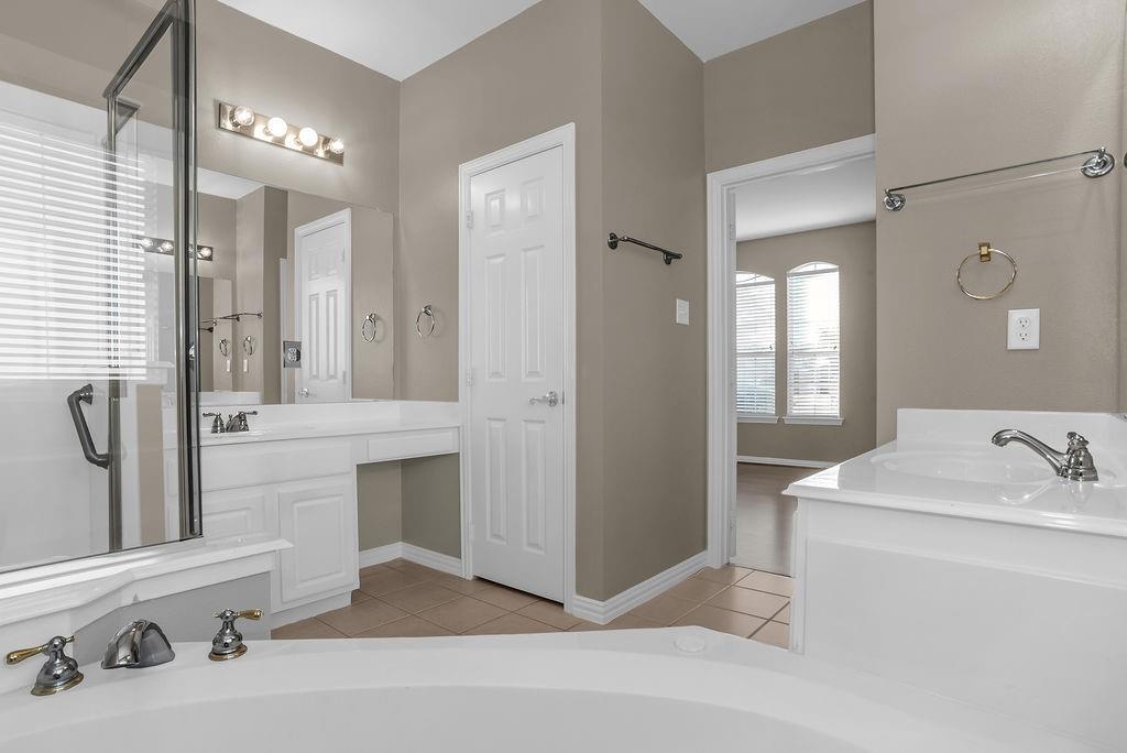 Chapel Hill 02 Ph 01 - Residential Lease