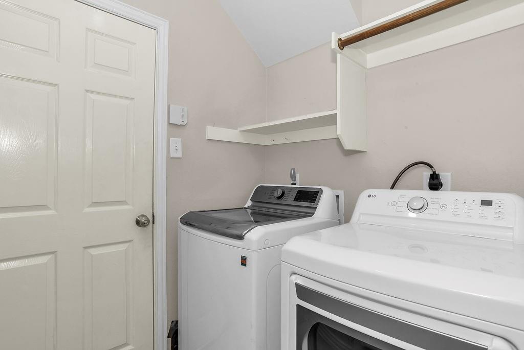 Chapel Hill 02 Ph 01 - Residential Lease