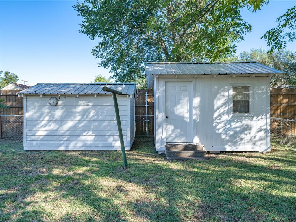 Large Lot - Residential