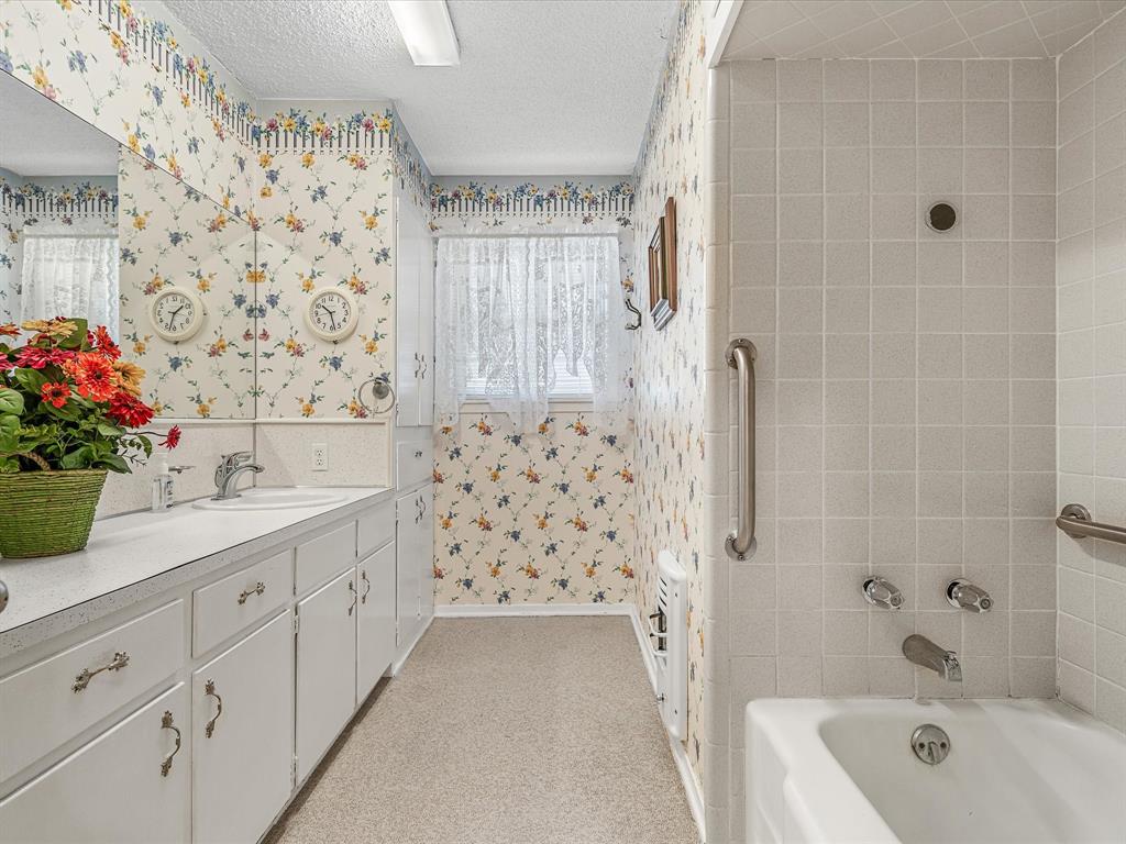 Large Lot - Residential