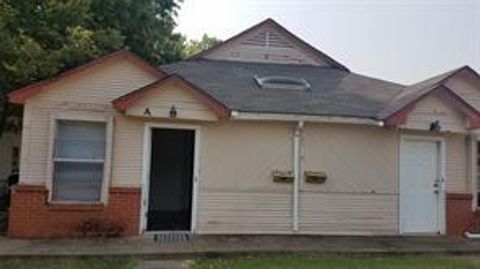 Photo of 120 W Heron Street #102, Denison, TX 75021 (MLS # 21202941)