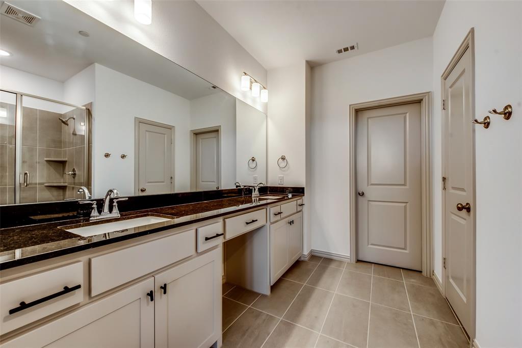 HARVEST TOWNHOMES PHASE 1 - Residential Lease