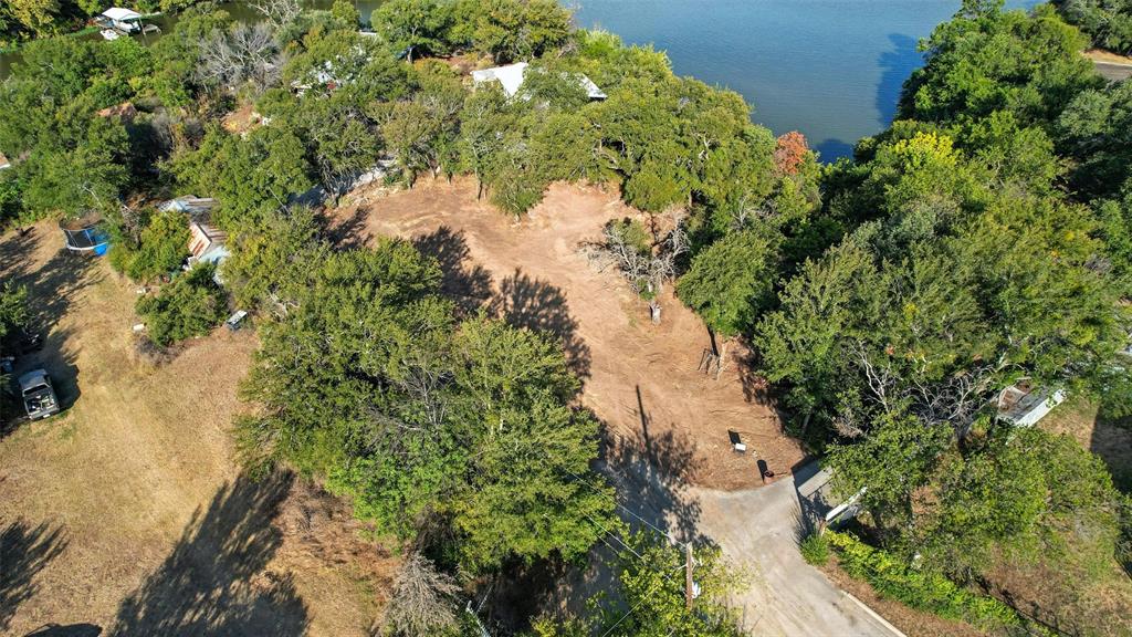 7008 Edgewater Trail