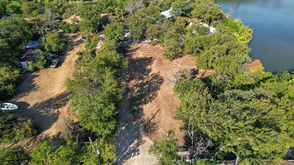 7008 Edgewater Trail