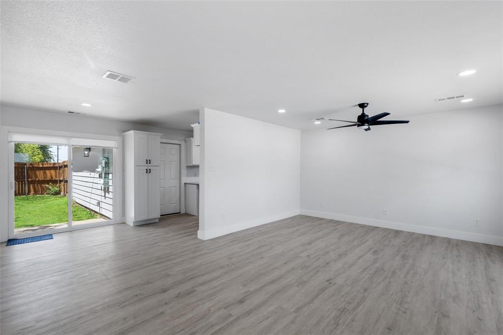 Williamsburg Square - Residential Lease