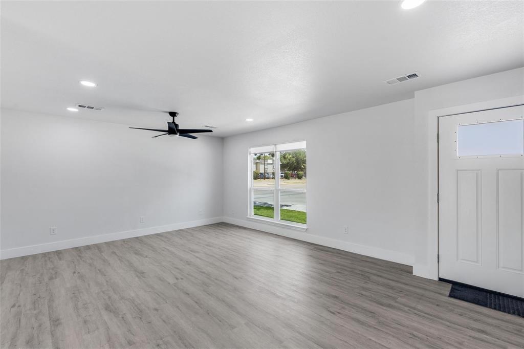 Williamsburg Square - Residential Lease