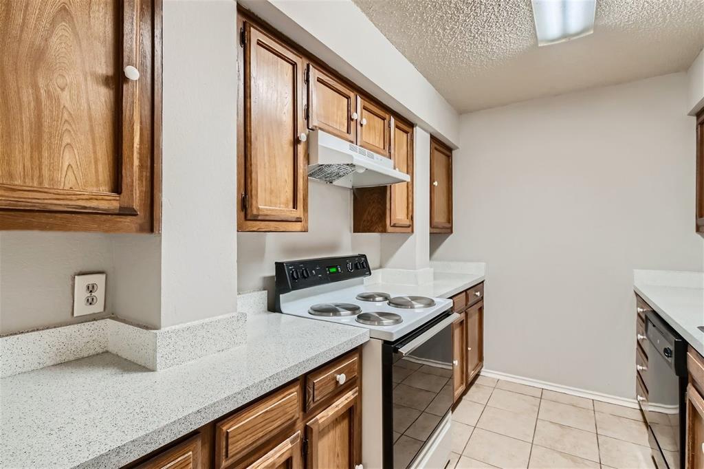 806 Prairie Creek Drive