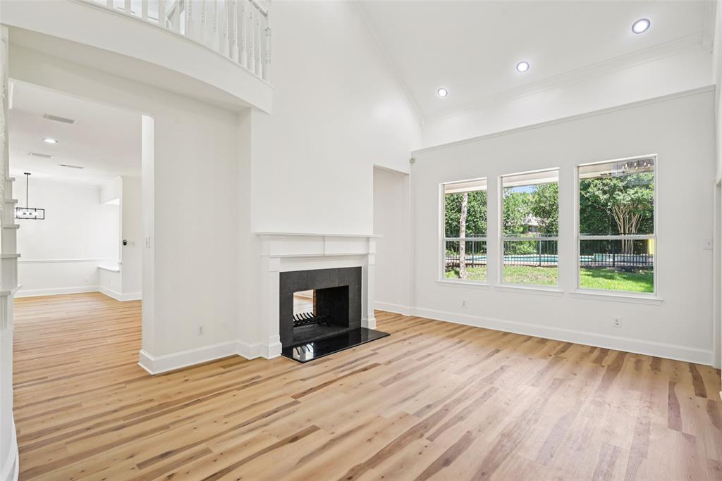 904 Windmill Court