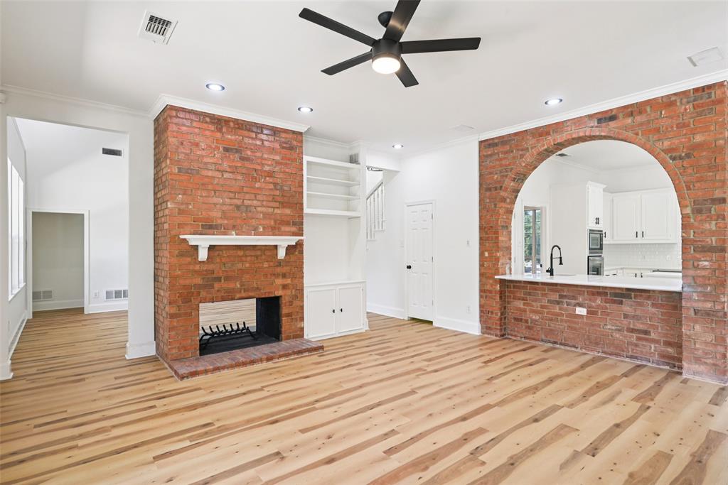 904 Windmill Court