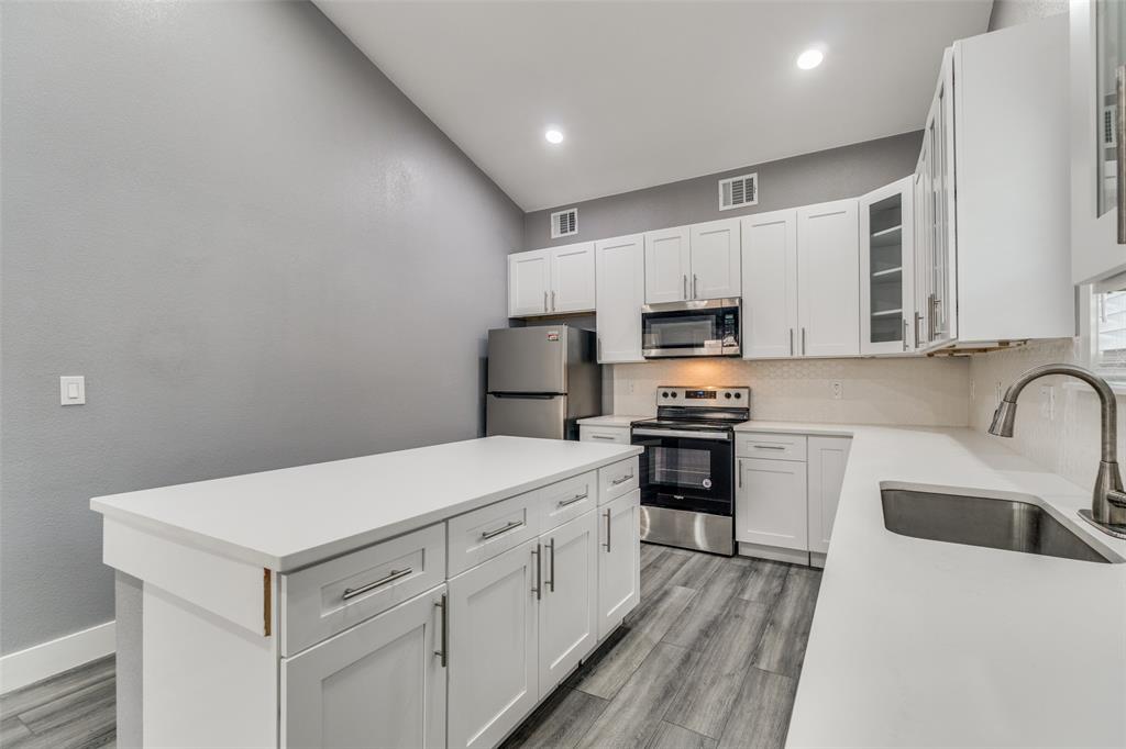 Z E Coombs West End - Residential