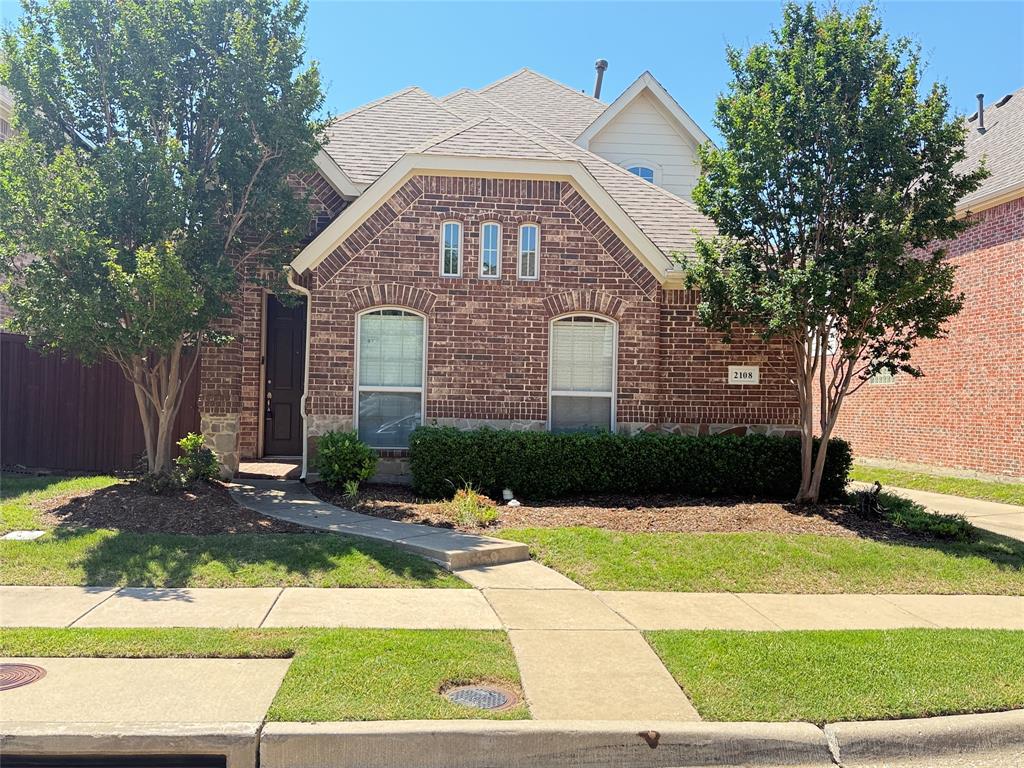 2108 Harris Place