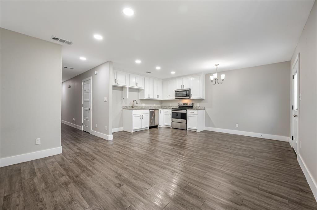 901-903 W Collins Street