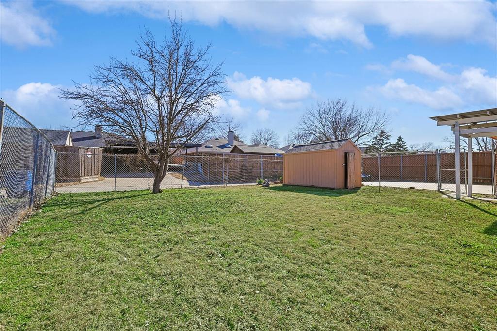 Rustic Oaks Ph One - Residential Lease