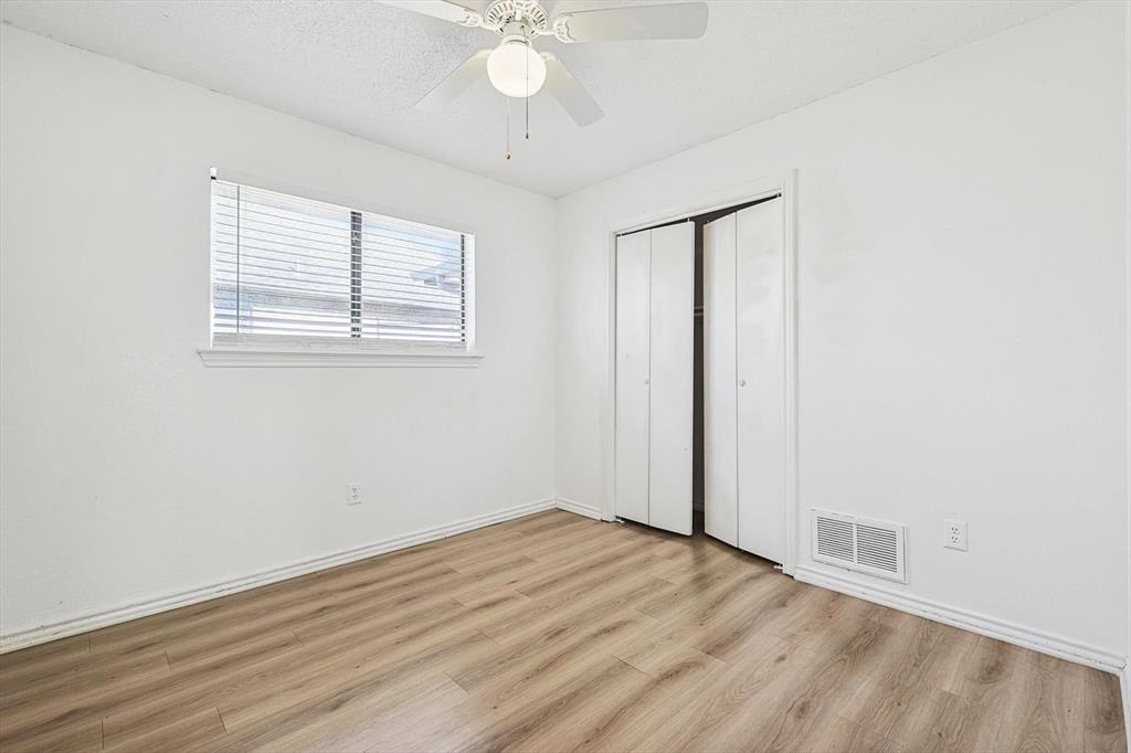 Rustic Oaks Ph One - Residential Lease