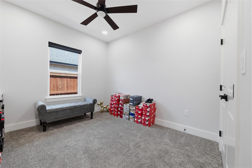 PLAZA HEIGHTS - Residential