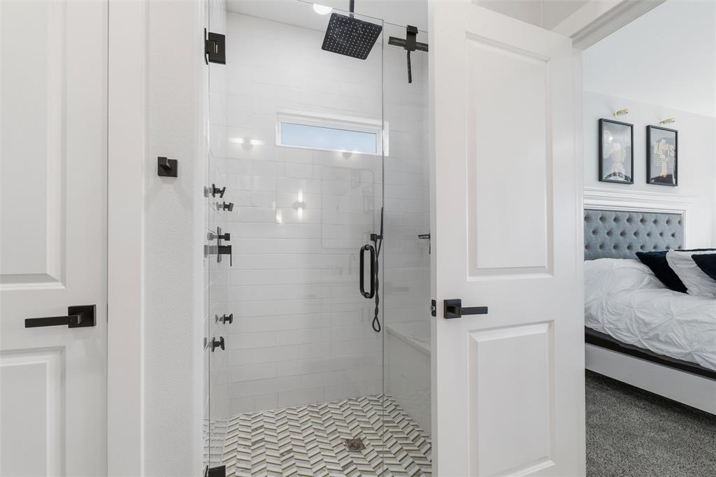 PLAZA HEIGHTS - Residential