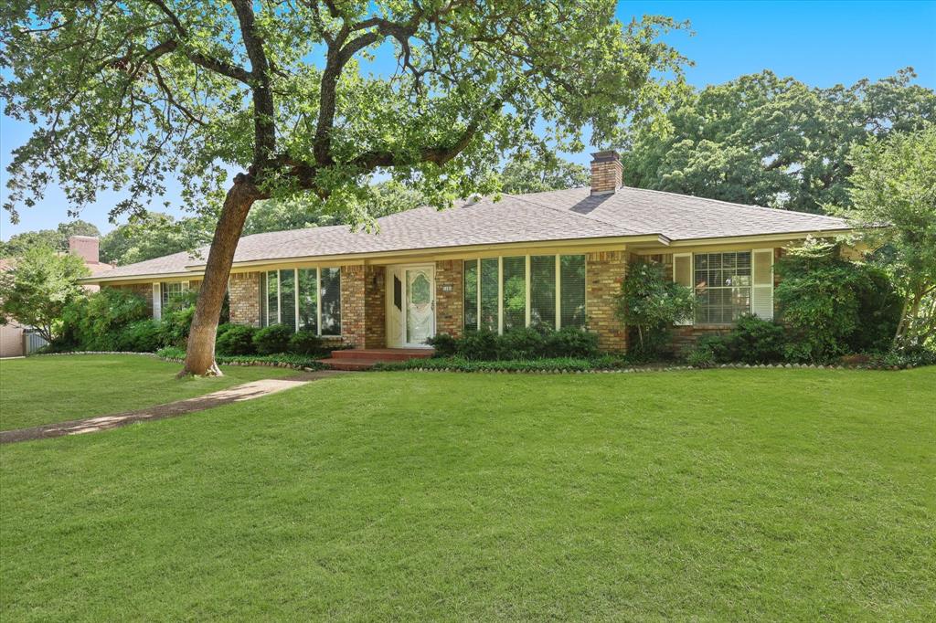 1101 Ridgecrest Circle