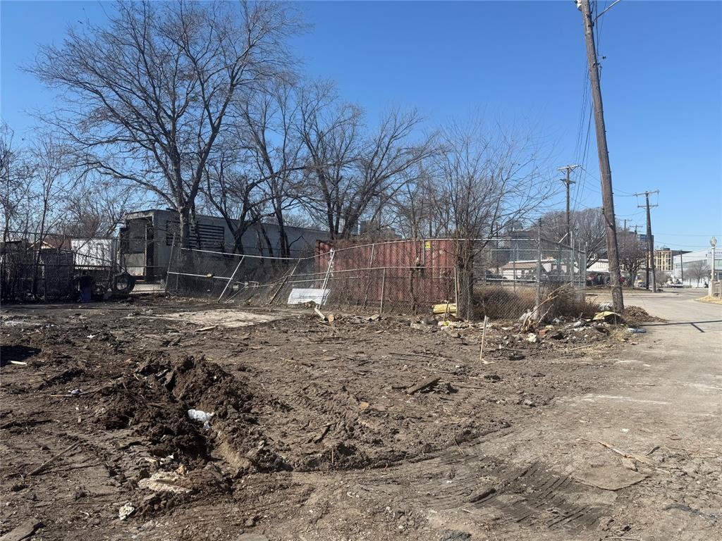 1807 S Malcolm X Boulevard