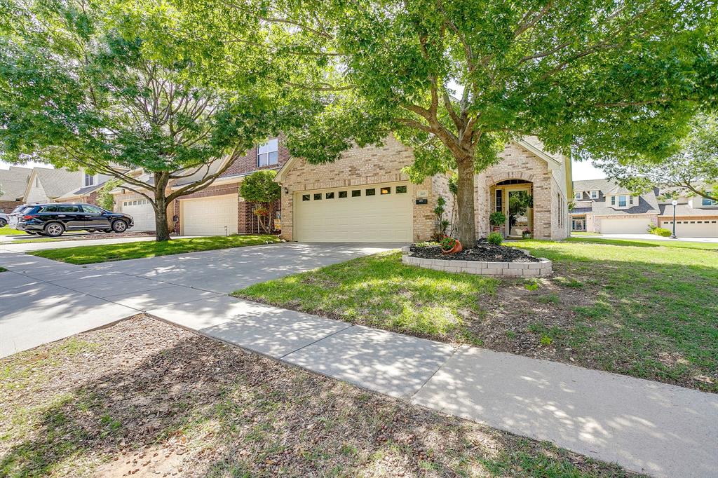 205 Greathouse Village