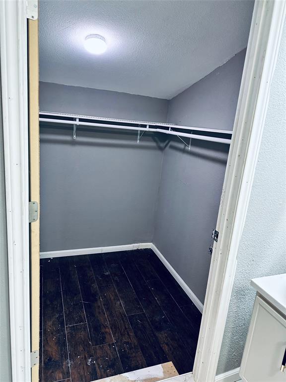 B F Shultz - Residential Lease