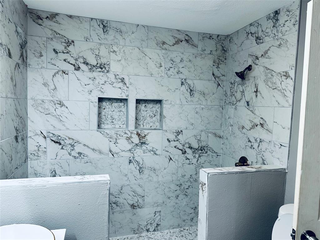 B F Shultz - Residential Lease