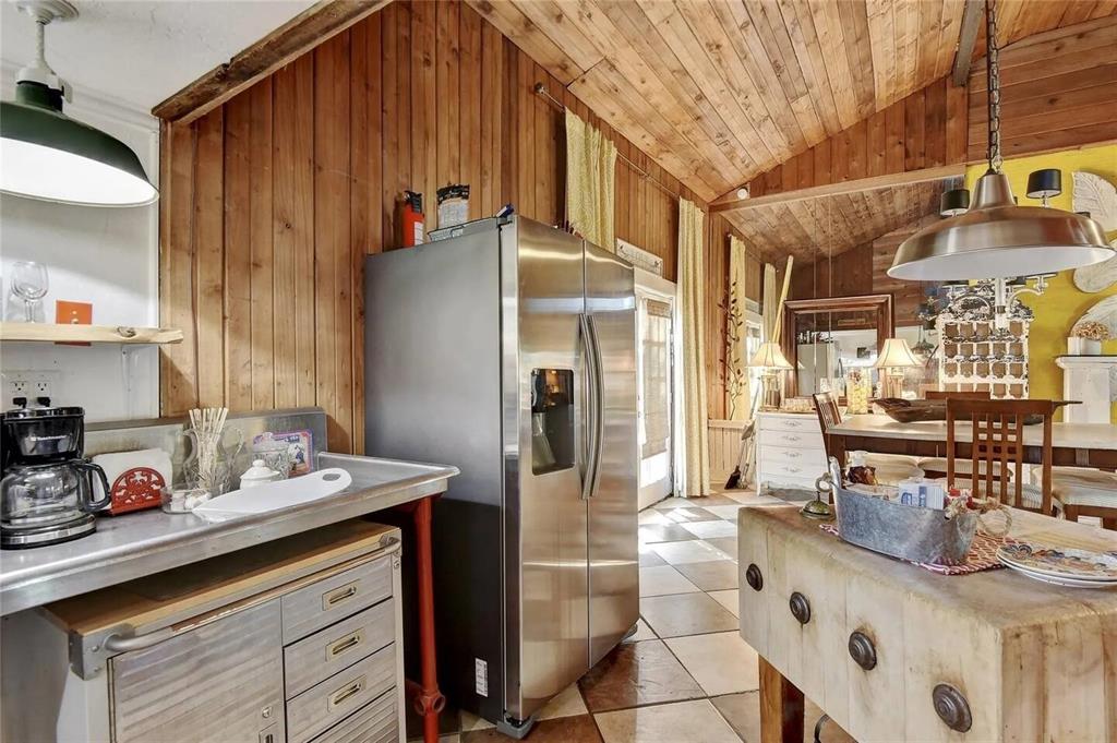 12 Old Shawnee Trail Drive