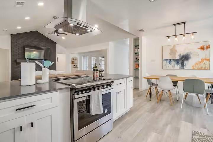 1609 Heather Glen Court