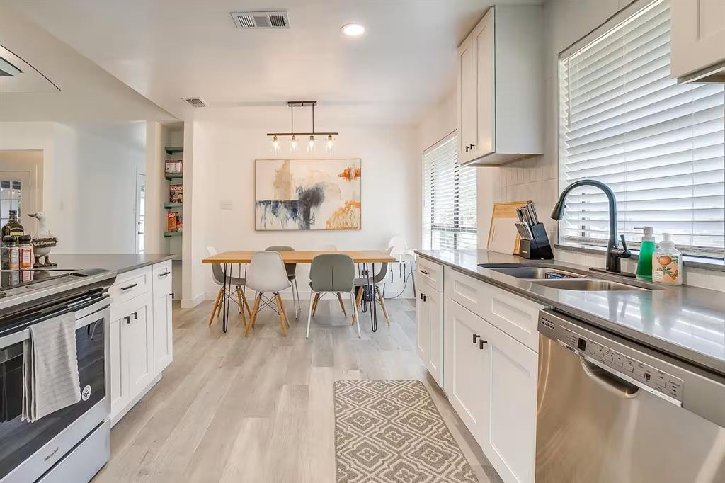 1609 Heather Glen Court