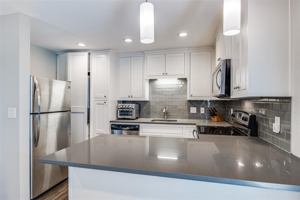 Greenbriar Place Condos - Residential