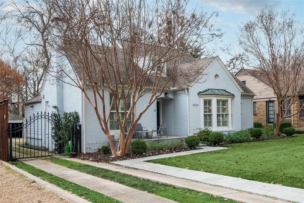 5924 Mccommas Boulevard