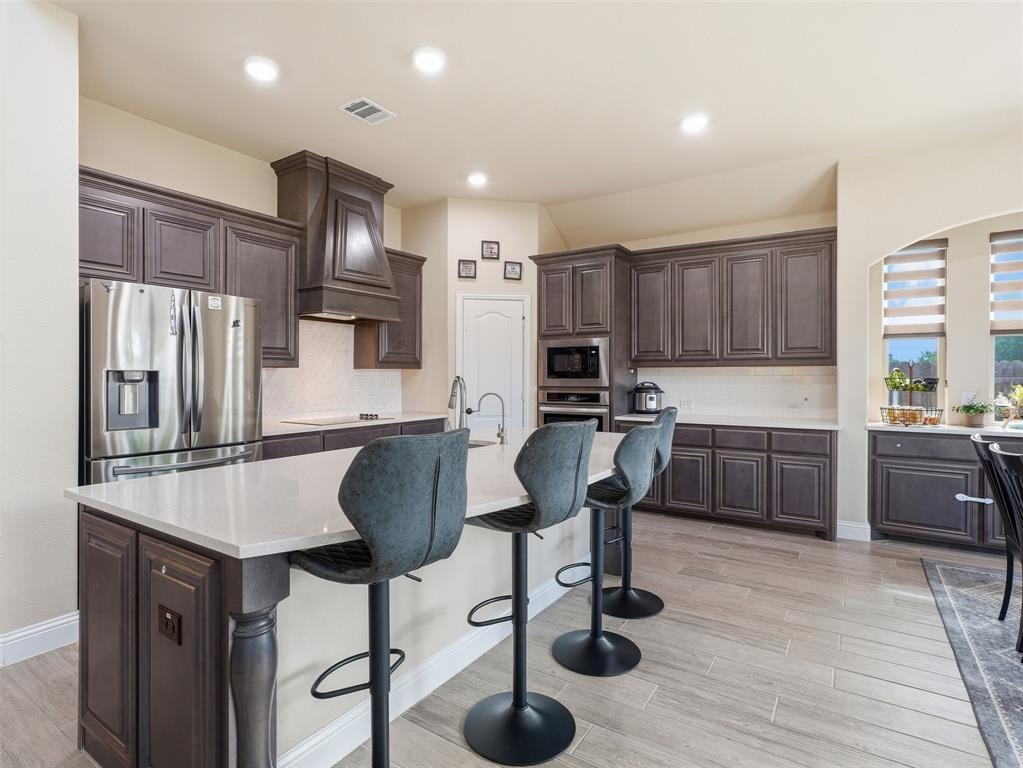 521 Ridgewater Trail