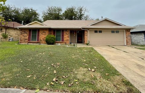 548 N Park Drive Saginaw TX 76179