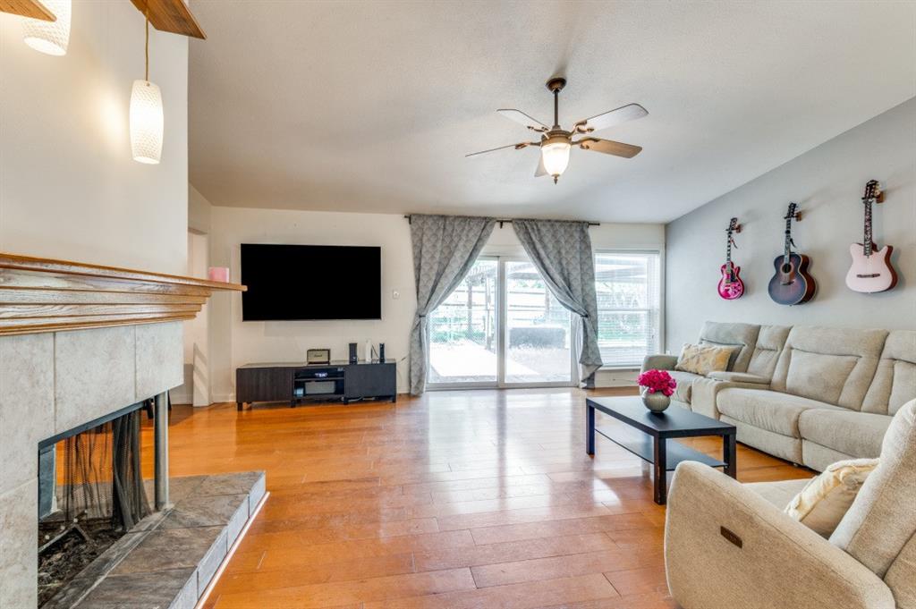 2925 White Oak Lane