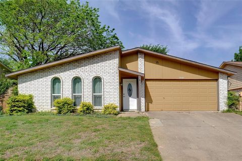 2602 Meadowview Drive Arlington TX 76016