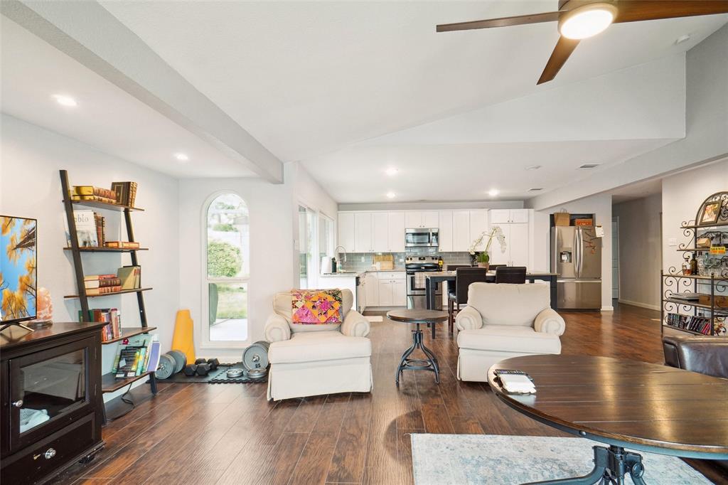 2602 Meadowview Drive