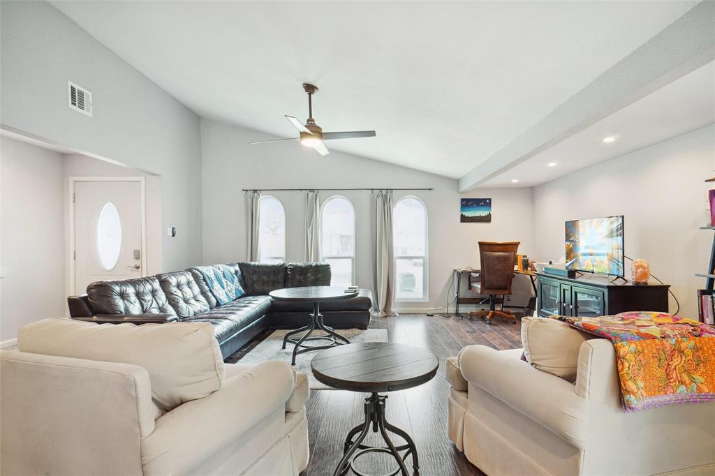 2602 Meadowview Drive