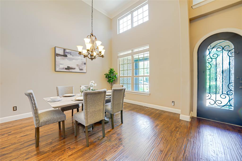 2213 Cotswold Valley Court