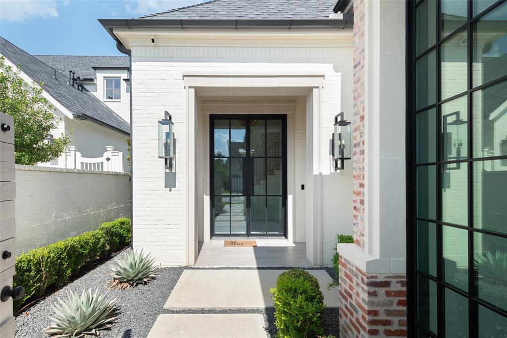 9134 Bluff Hollow Court