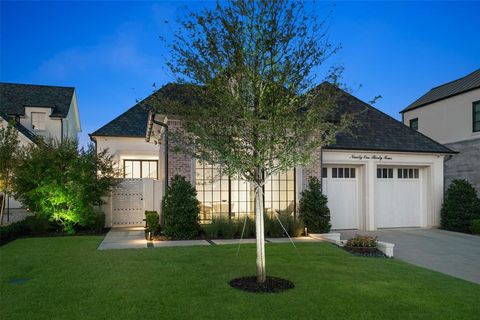 Photo of 9134 Bluff Hollow Court, Dallas, TX 75220 (MLS # 21173575)