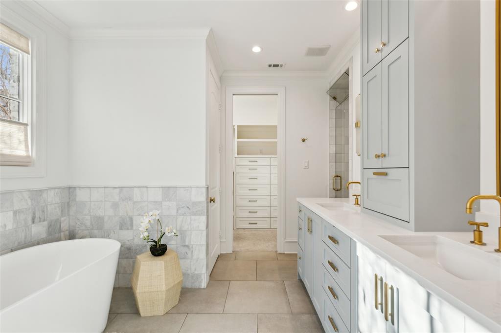 Lakeshore Hills Rev - Residential