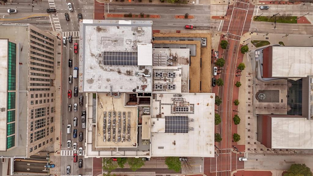 Elm Place Residences - Residential