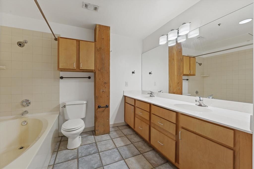 Elm Place Residences - Residential