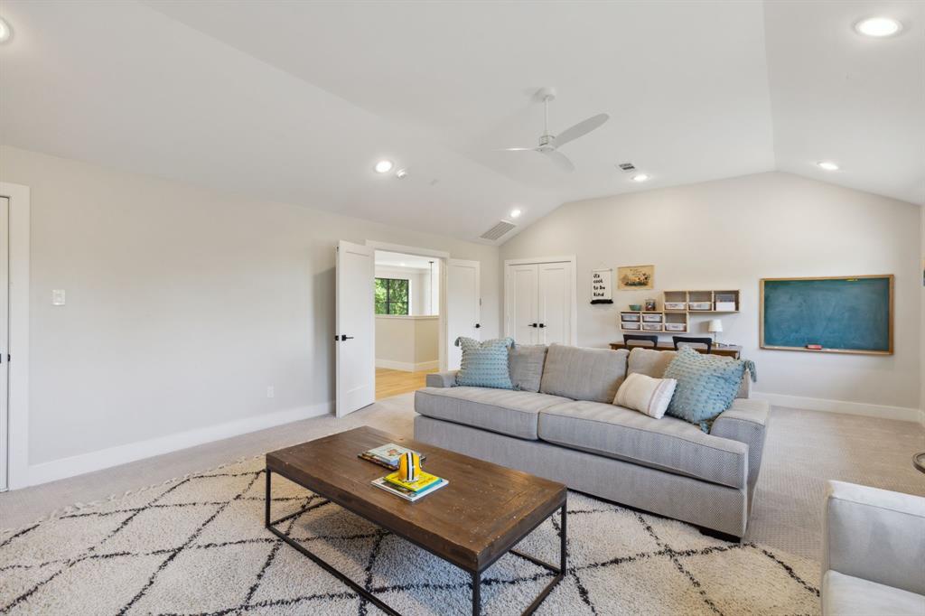 Lake Ridge Estates - Residential